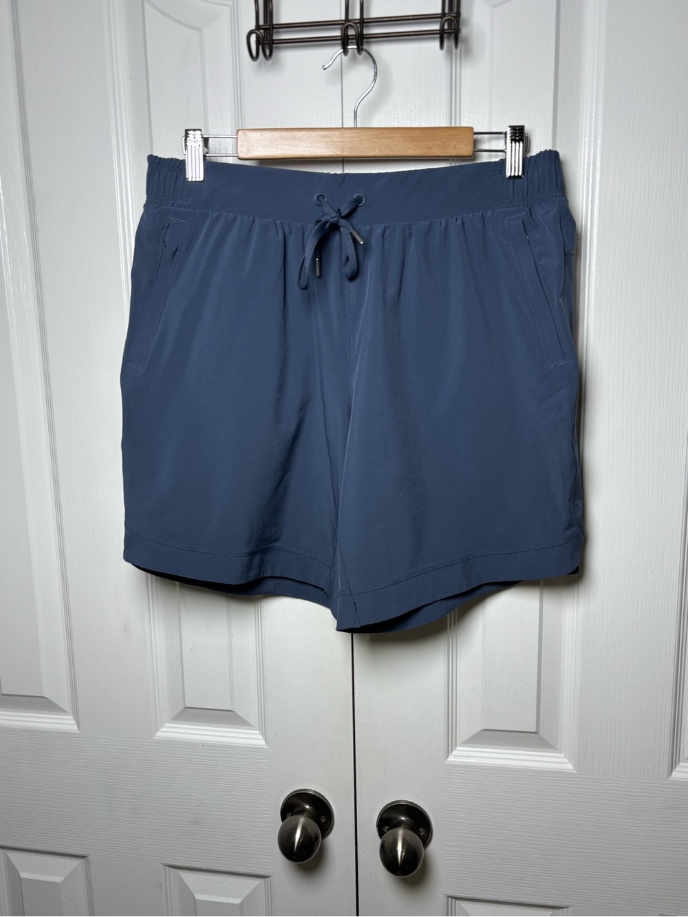 Calia Women’s Mid Rise 8” Drawstring Athletic Shorts Blue Relaxed Fit NWT - Picture 2 of 9